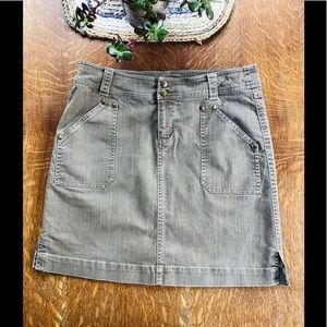 Fun, casual KUHL skirt, size 8